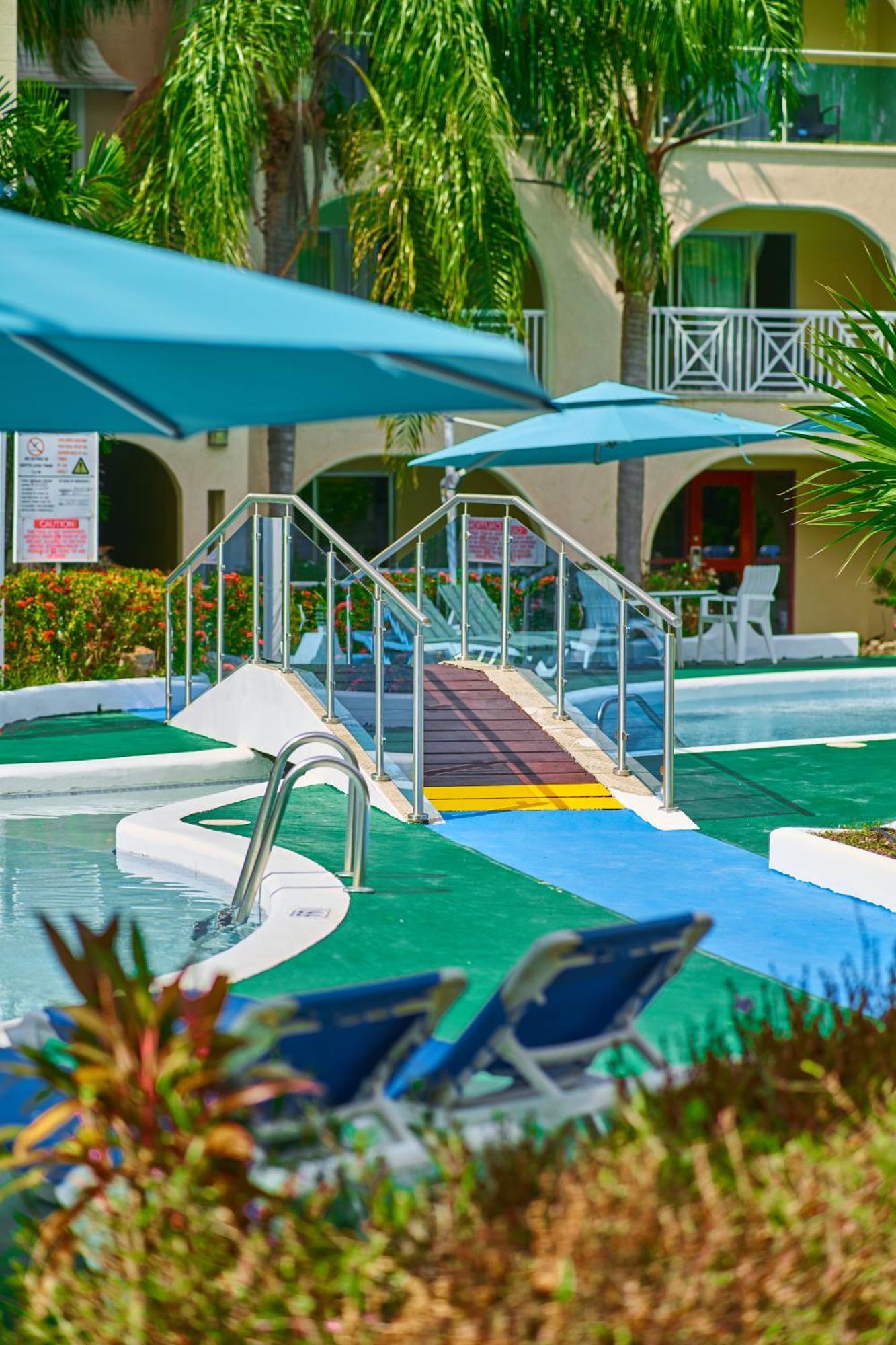 Sunbay Hotel Κράιστ Τσερτς Εξωτερικό φωτογραφία
