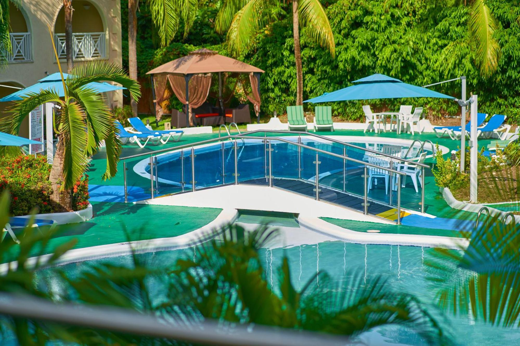 Sunbay Hotel Κράιστ Τσερτς Εξωτερικό φωτογραφία